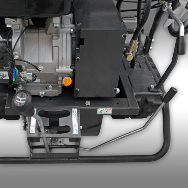 Detail photo of the gearing on the Jansen USA RD-800